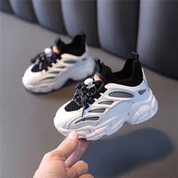 AeroStride Boys’ Breathable Fly-Woven Sneakers - Black and White / 21
