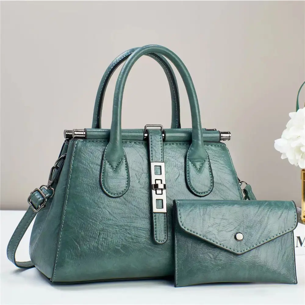 Candy Pop Retro Textured Large Capacity Shoulder Bag - Green
