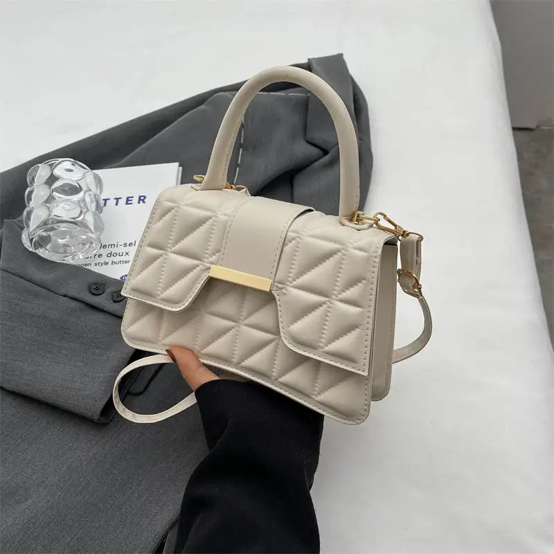 Chic Carryall Handbag - Beige