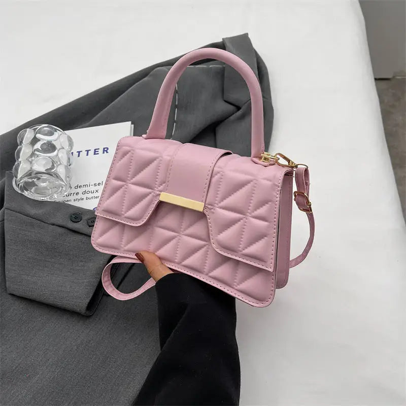 Chic Carryall Handbag - Pink