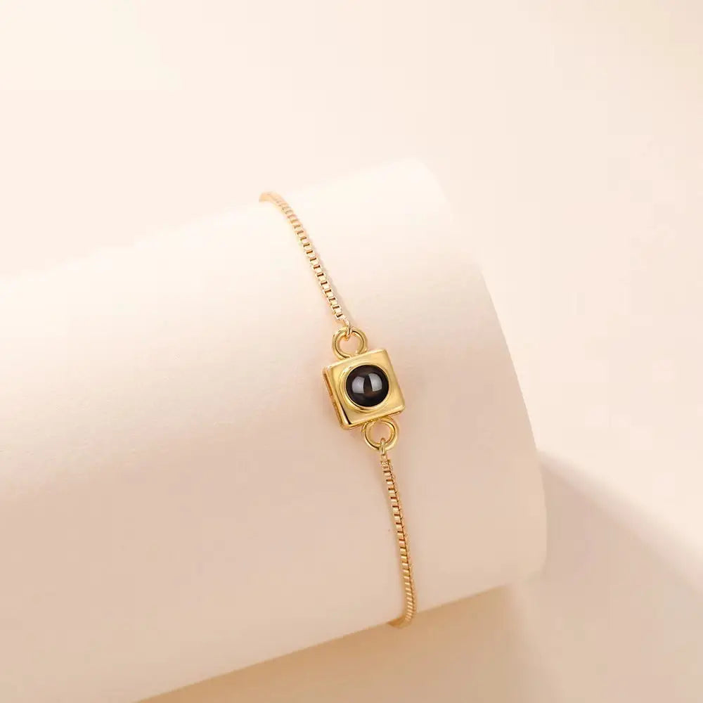 Chic Cube Slide Bracelet: Modern Style - Gold - 7