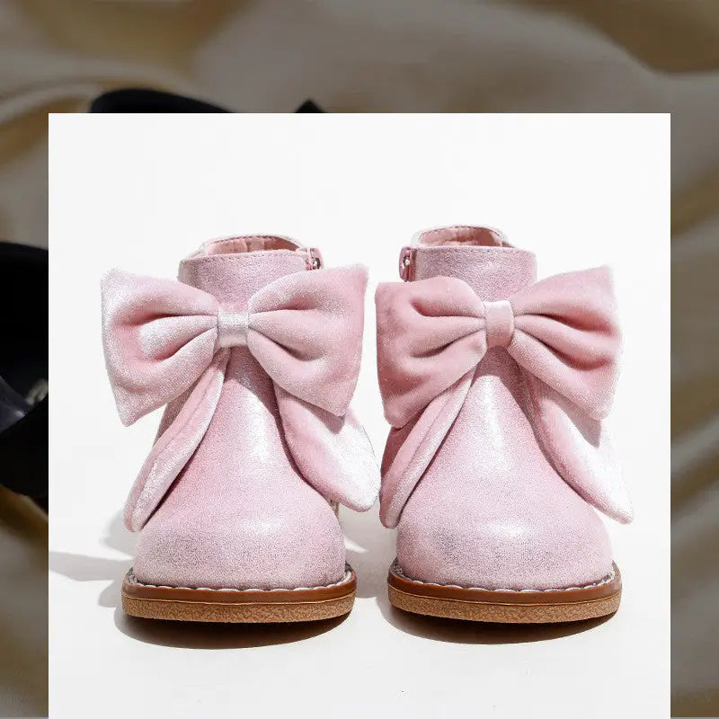 Chic Zip BritBoots: Cute Short Girls’ Style