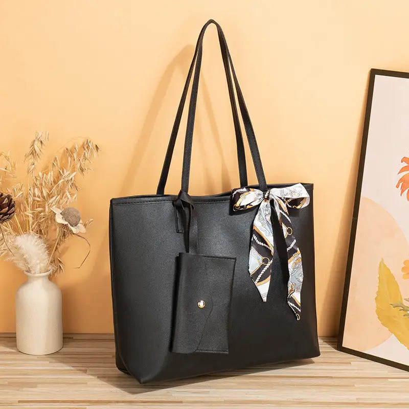 ChicCarry: Diamond Plaid Large Tote for Women - Black Tabby