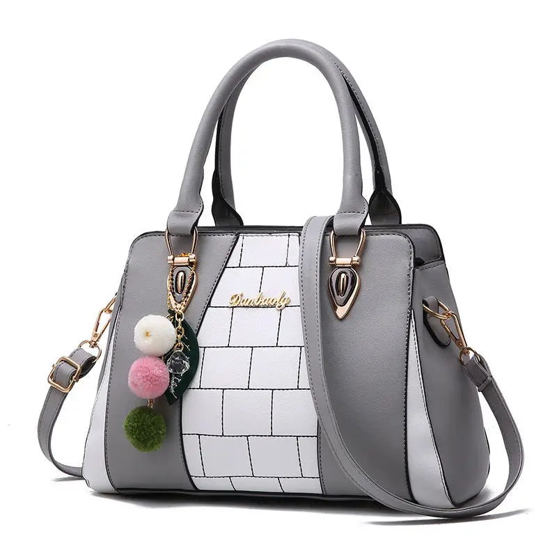 ChicCarry: Women’s Shoulder Handbag - Grey - 4
