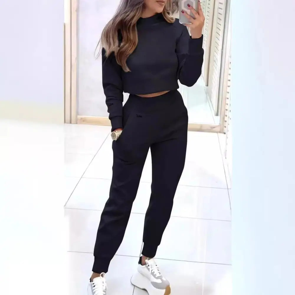 ChicFlex Sport Set: Stand Collar & Slim Trousers