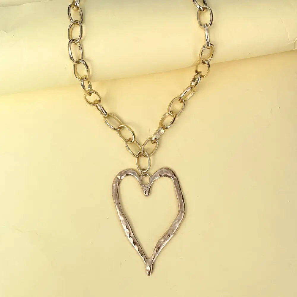 ChicHeart: Women’s Versatile Metal Necklace