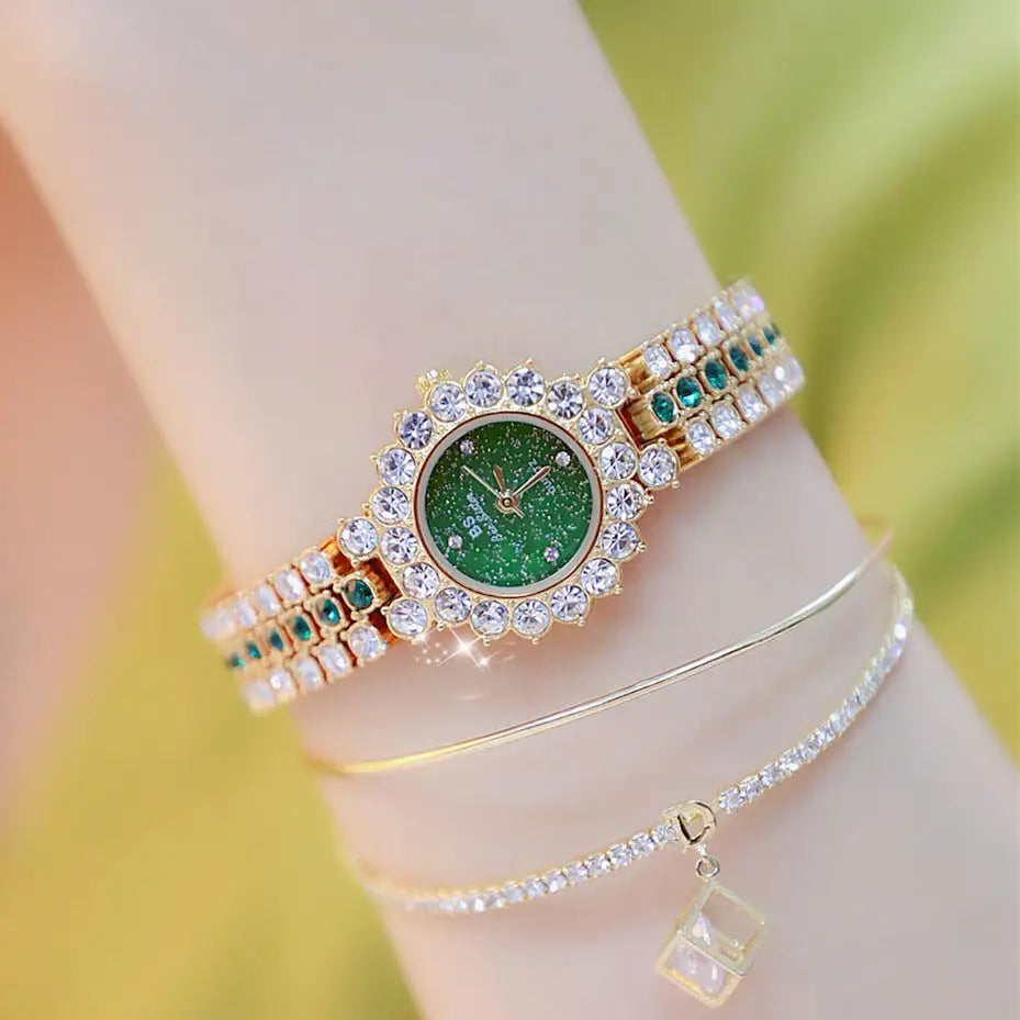 ColorBlend Luxe Watch Set with Three Interchangeable Straps - Golden Green