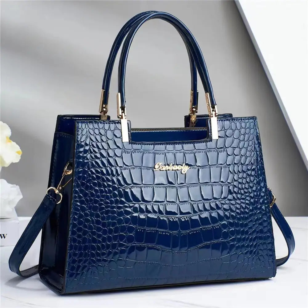 Croc Chic Shoulder Bag - Gold / 30×12×22CM