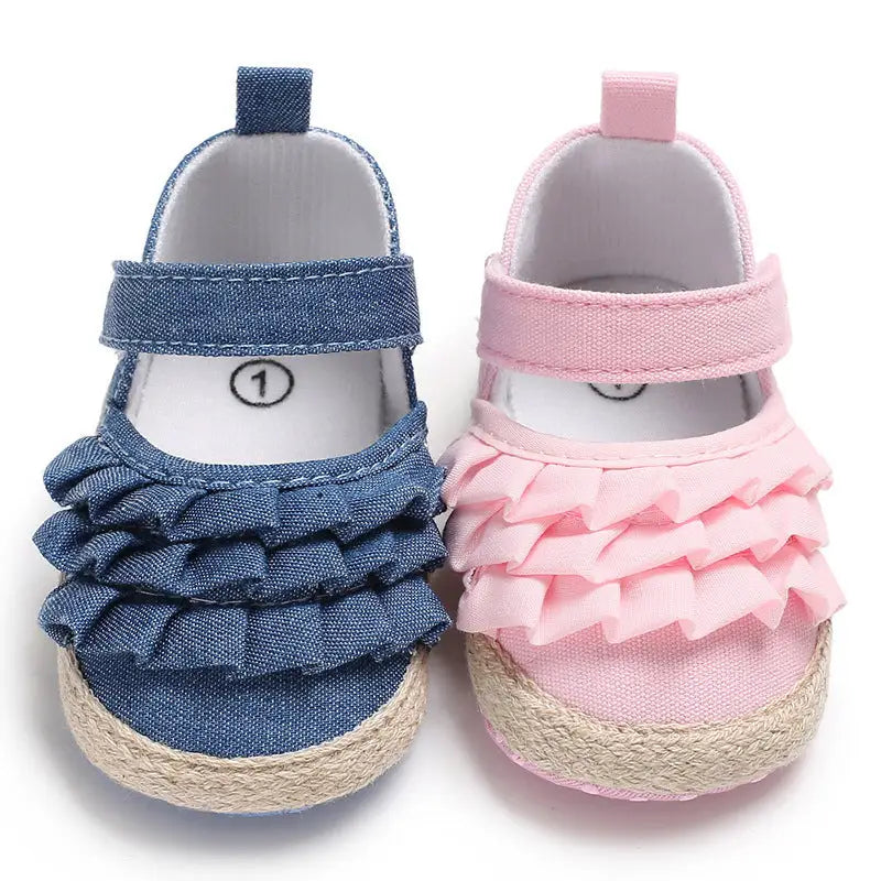 CuddleSteps: Cozy Soft Baby Shoes