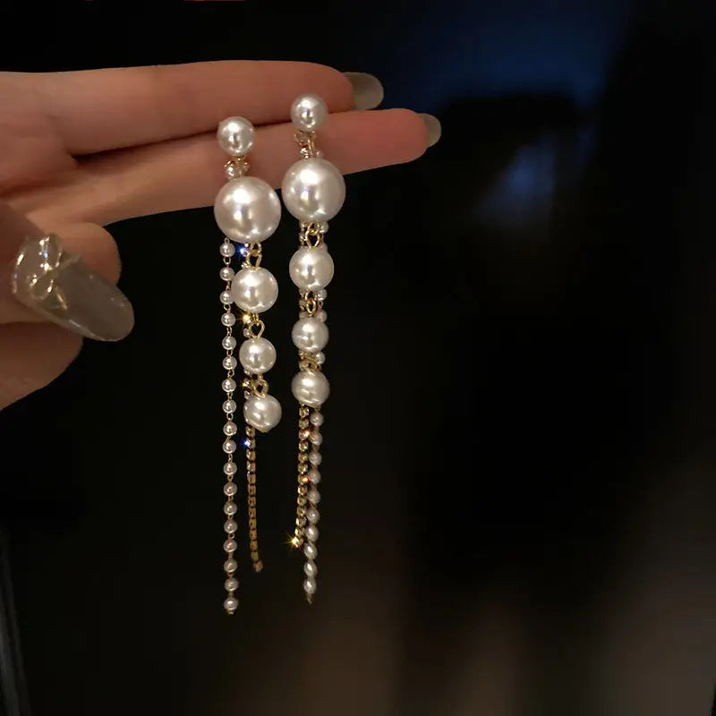 Elegance Tassel: Silver Needle Pearl Earrings - Silver - 4