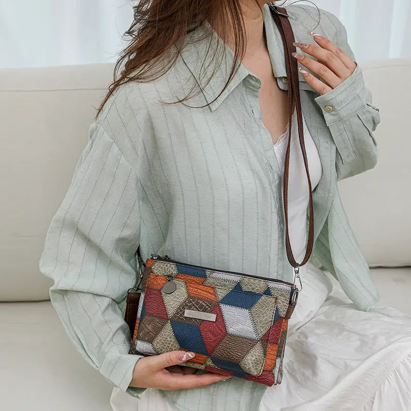 Everyday Chic: Women’s Travel Coin Clutch