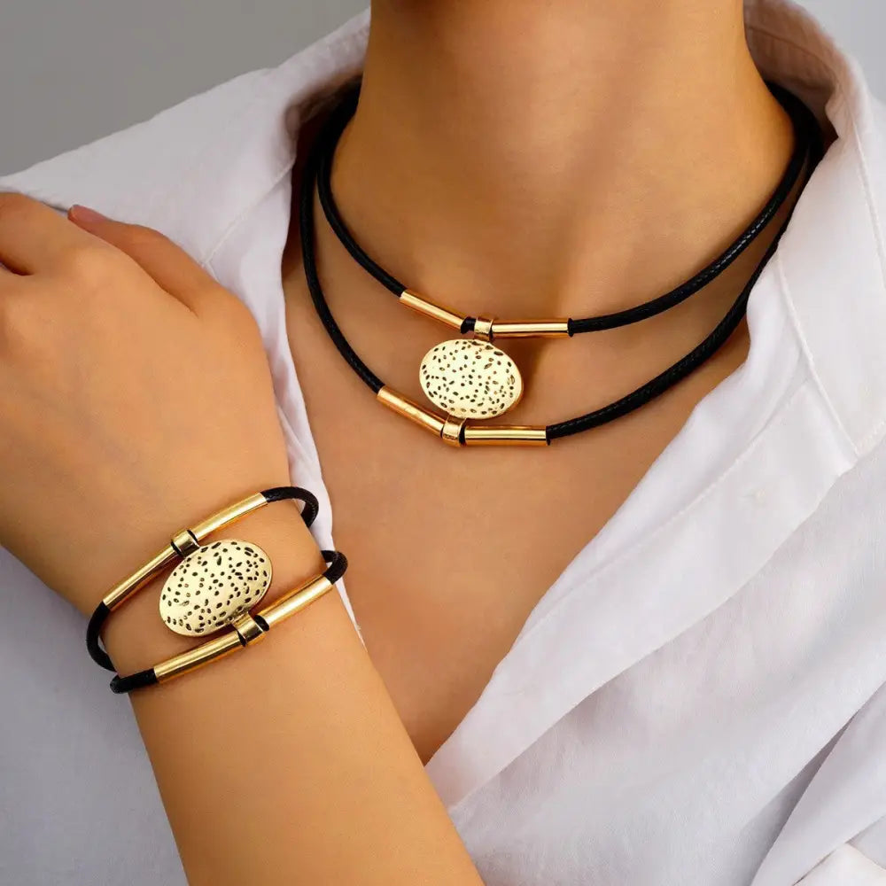 Exquisite Jewelry Set with Elegant Craftsmanship - 6415101HB / Alloy