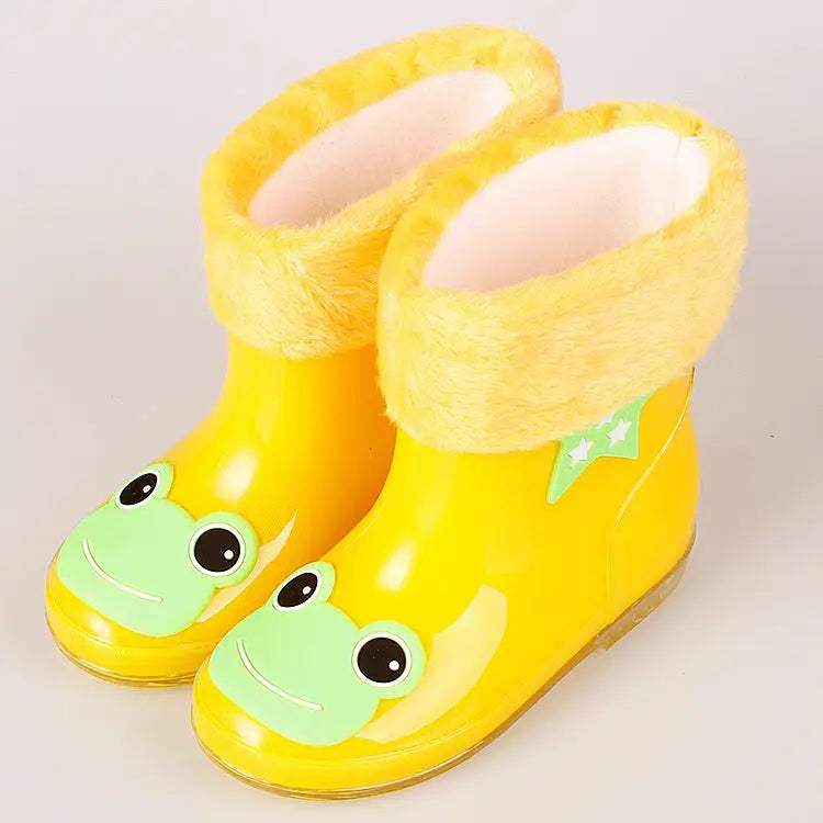 FrostGuard: Cozy Men’s & Kids’ Winter Water Shoes