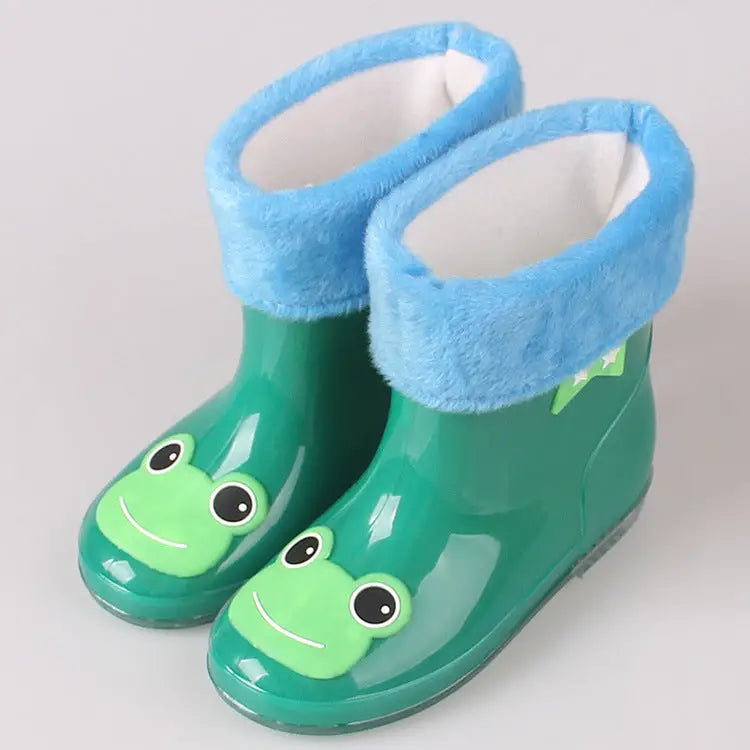 FrostGuard: Cozy Men’s & Kids’ Winter Water Shoes