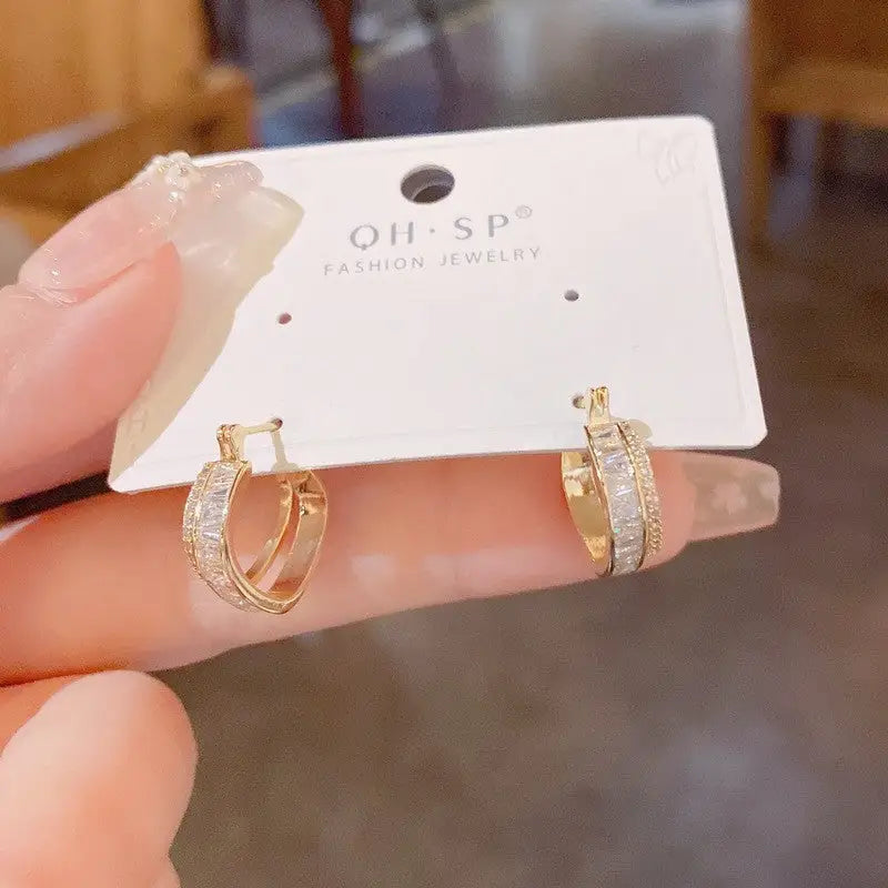 Golden Geo Chic 14K Gold Fashion Ear Clips - No 13