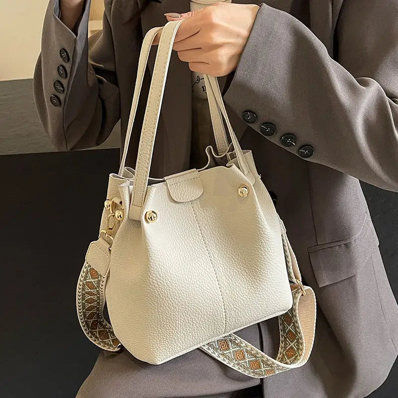 Medium Retro PU Handbag with Sandwich Pocket in Classic Colors