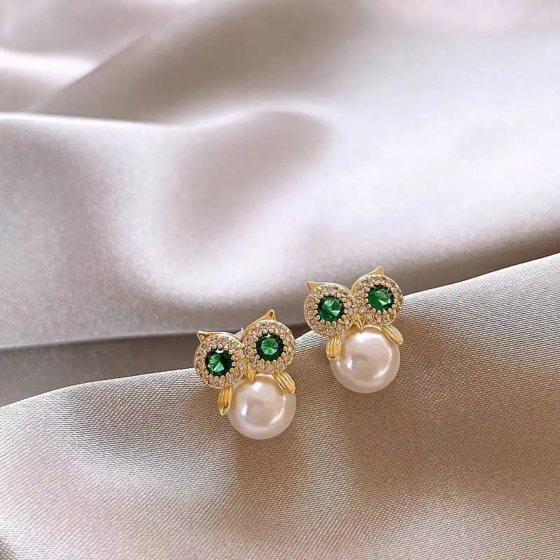 Moonlit Owl Zirconia Pearl Stud Earrings - As Main Image