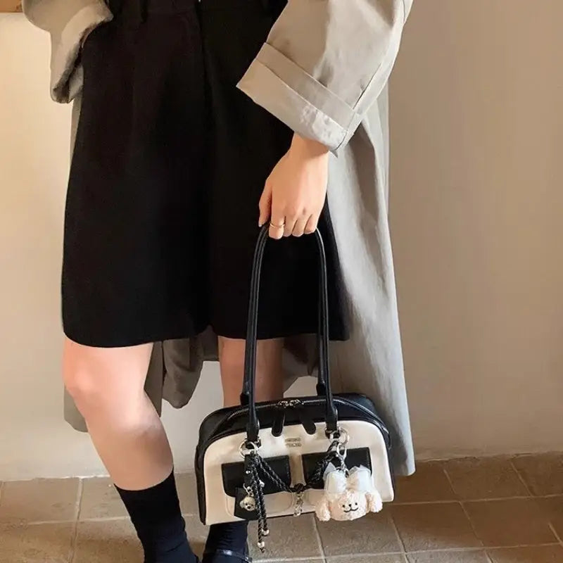 Polyester PU Suitcase Style Horizontal Square Bag with Internal Zipper Pockets - Cold Extraction Time