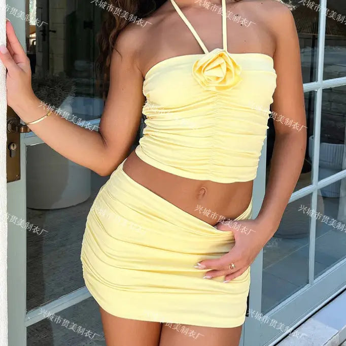 Pure Color Tube-top Pleating Split Hip Skirt Bikini Pure Desire Style Swimsuit - Light Yellow / M