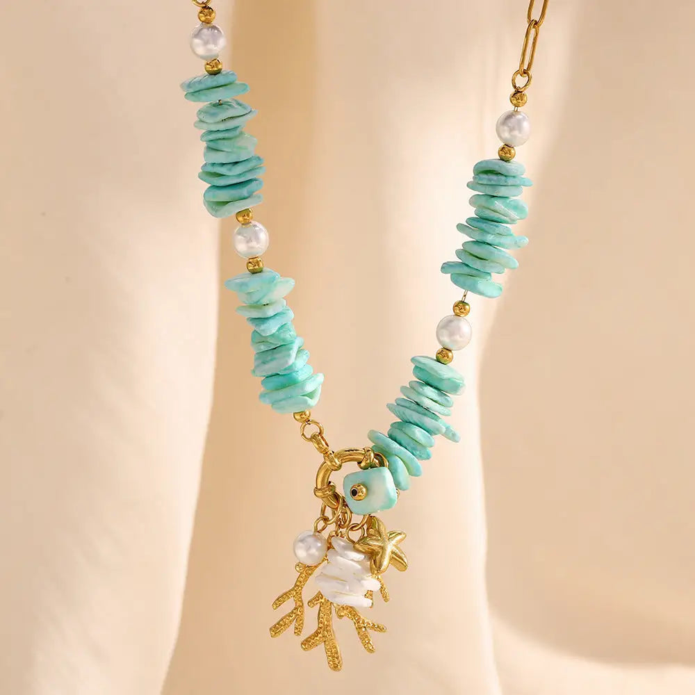 Retro Stone Paper Clip Necklace with Unique Pendant - Gold