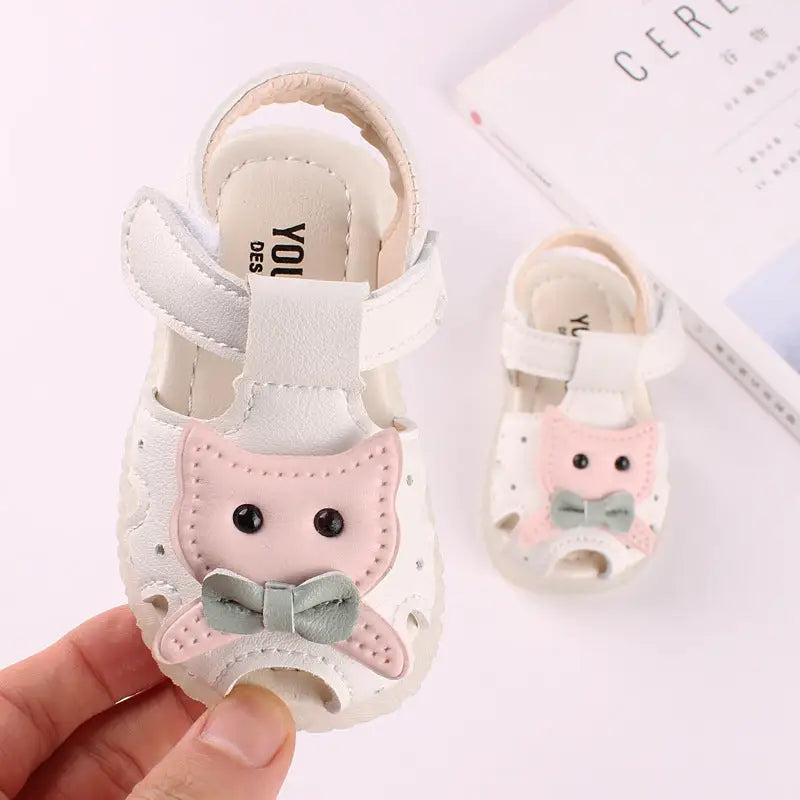 SafeSteps Toddler Shoes - White / 18