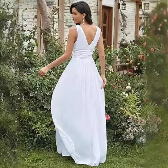 Sleeveless Polyester Wedding Skirt for Women in Multiple Sizes