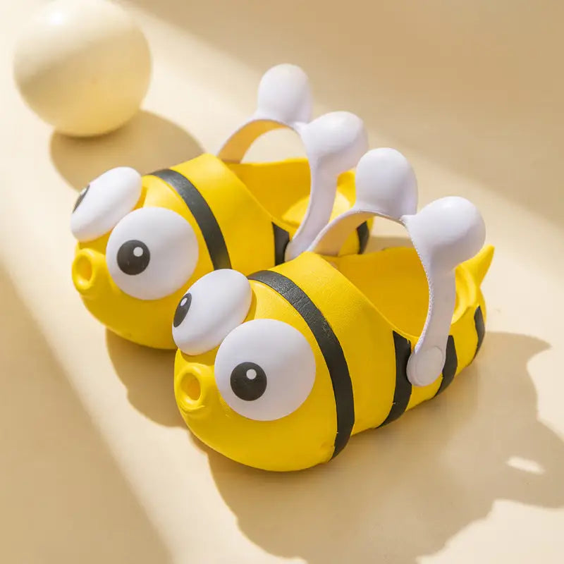 SunnyToes: Adorable Cartoon Baby Slippers - Yellow / 16cm
