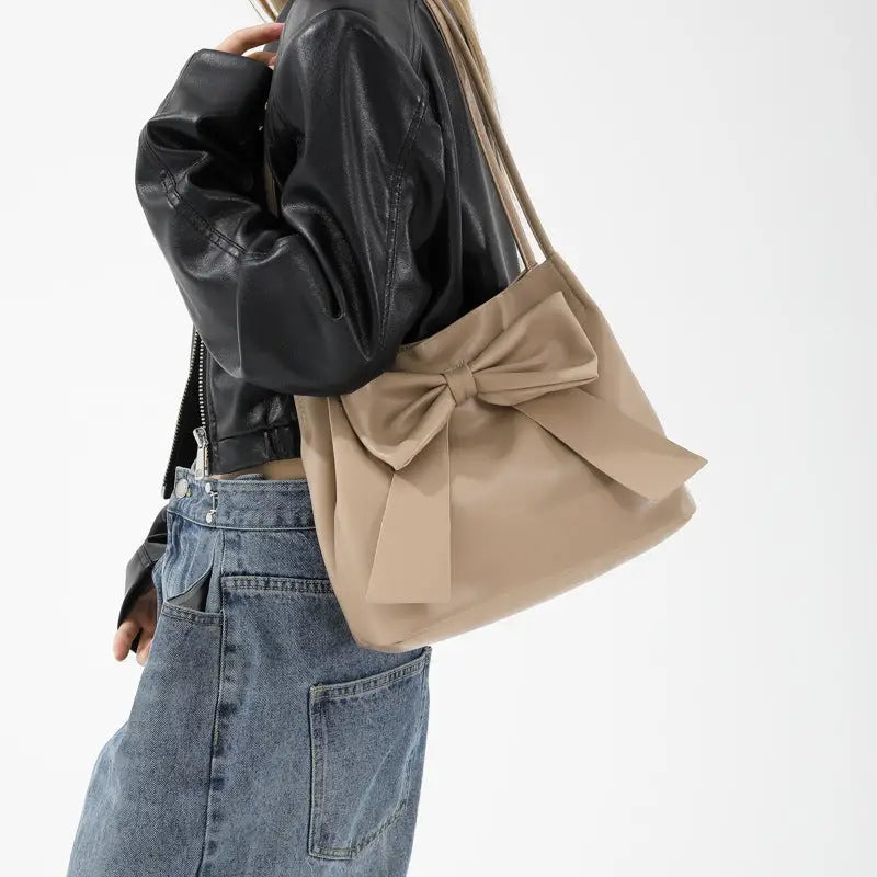 Synthetic Leather Three-Dimensional Pocket Bow Square Bag