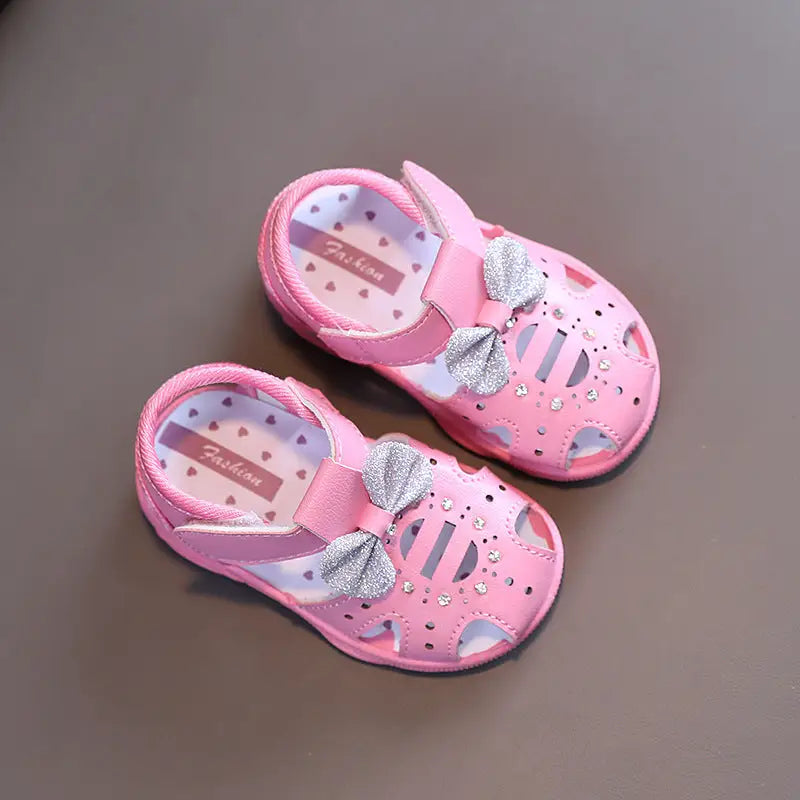 TinyToes Sandals - Peach / 16