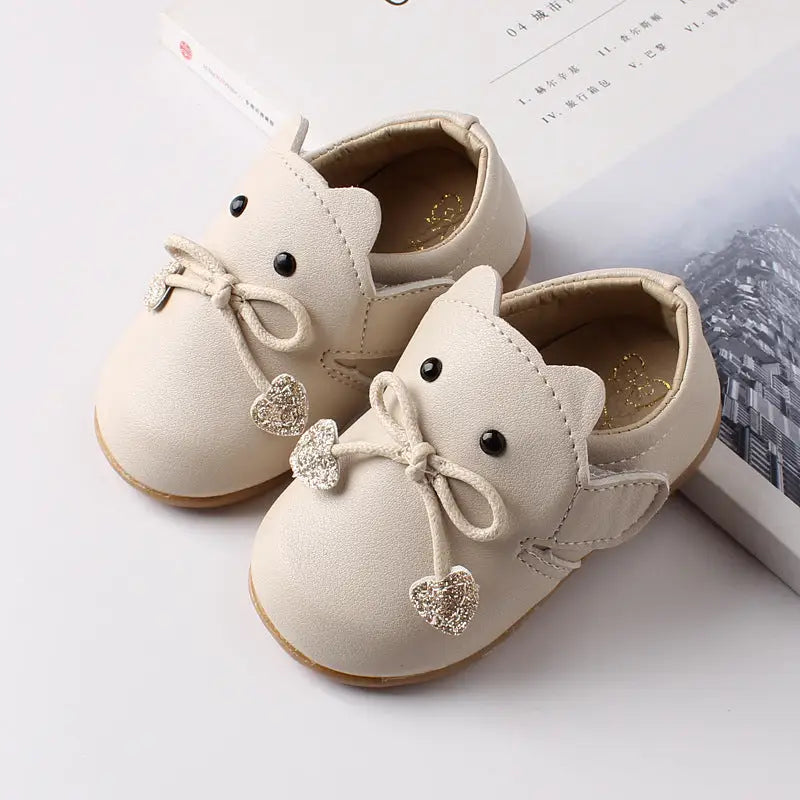TwinkleToes: Adorable Baby Girl Shoes - Beige / 24