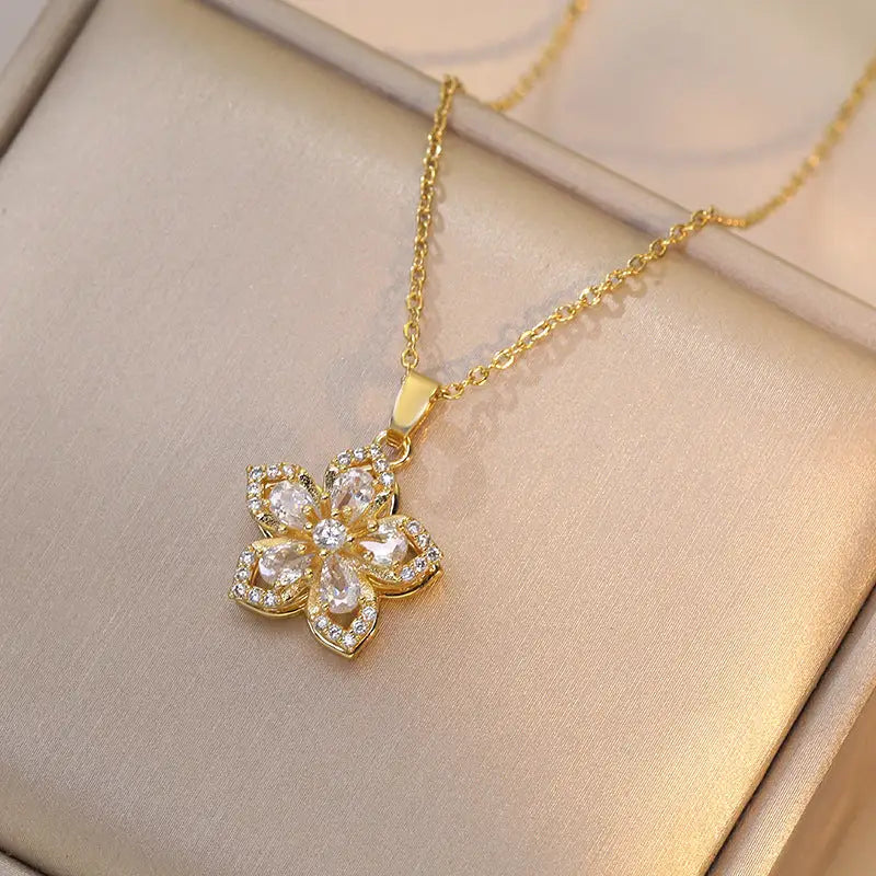 TwirlBauhinia Zircon Necklace - White Bauhinia