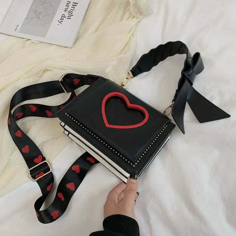 Uni-Sling Chic: All-in-One Shoulder Bag - Black