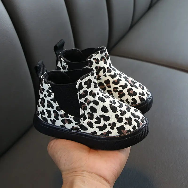 Velvet Pounce Ankle Boots - White / 30
