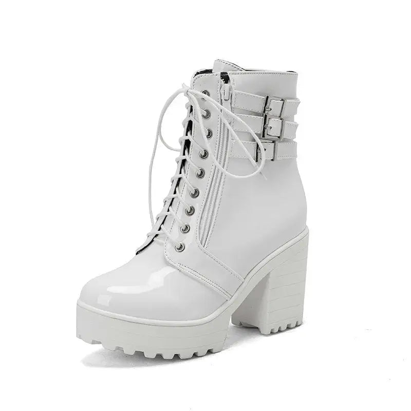 Winter Chic Short Booties - White / 34