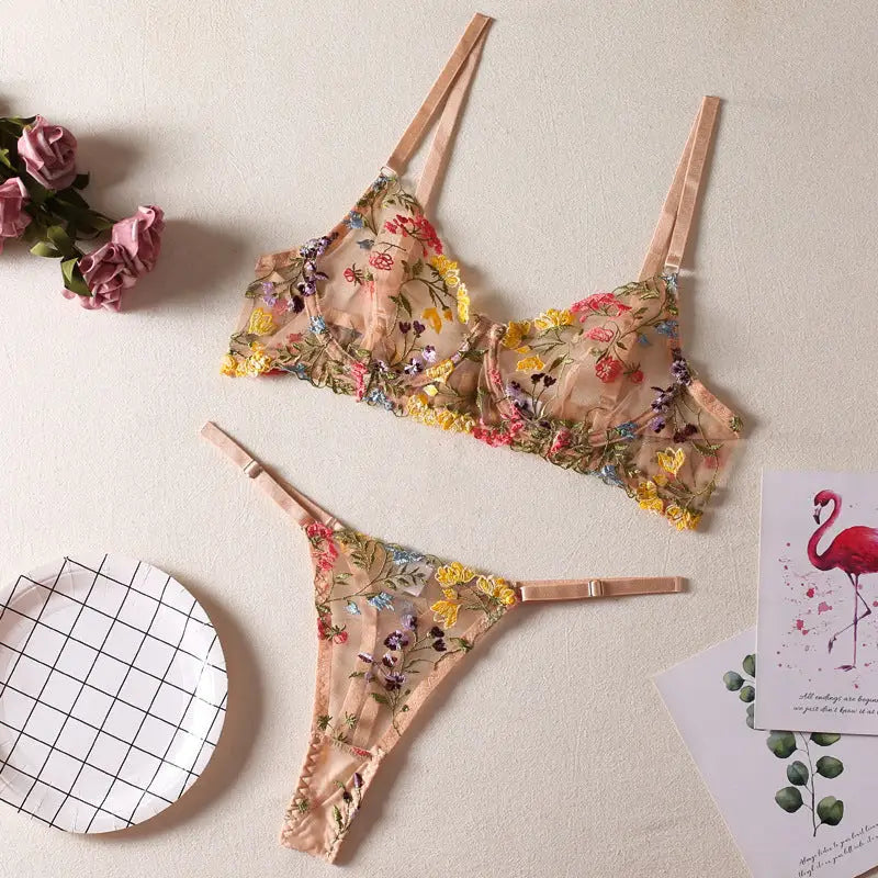 Women’s Fashion Floral Underwear Suit - Skin Color / S