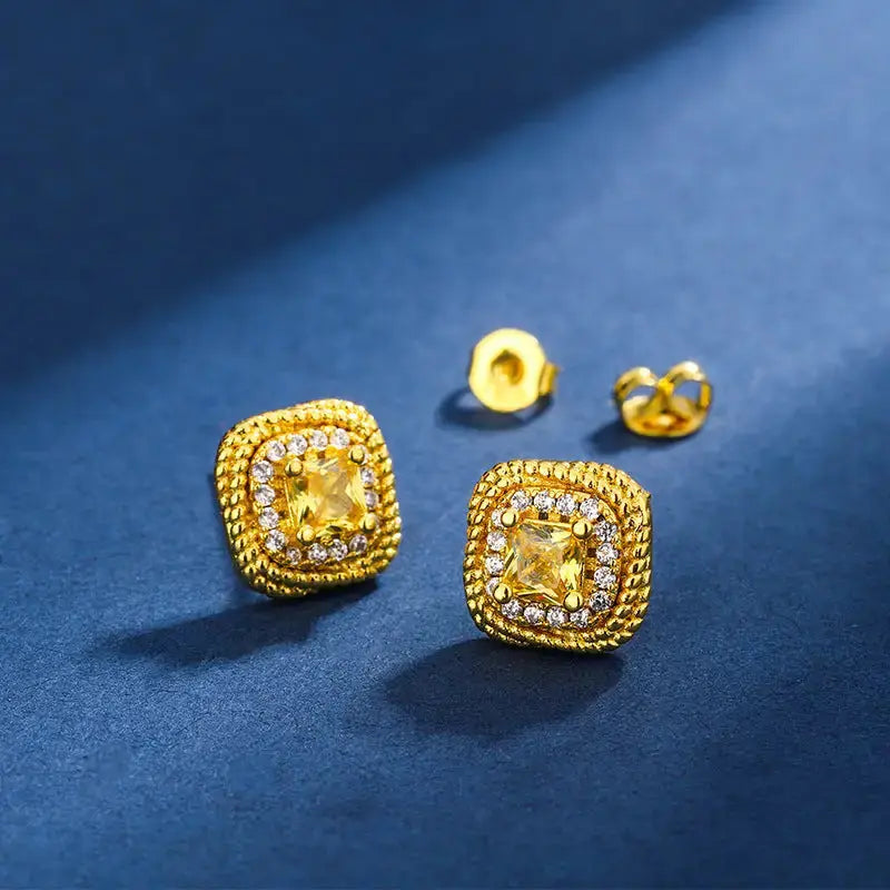 SugarCube Chic Gold-Plated Ear and Ring Set - LauBelle