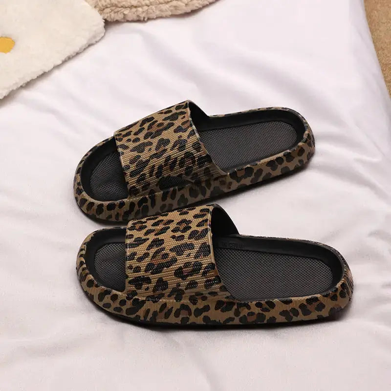 Leopard Chic Slides with Bold Animal Print Design - LauBelle