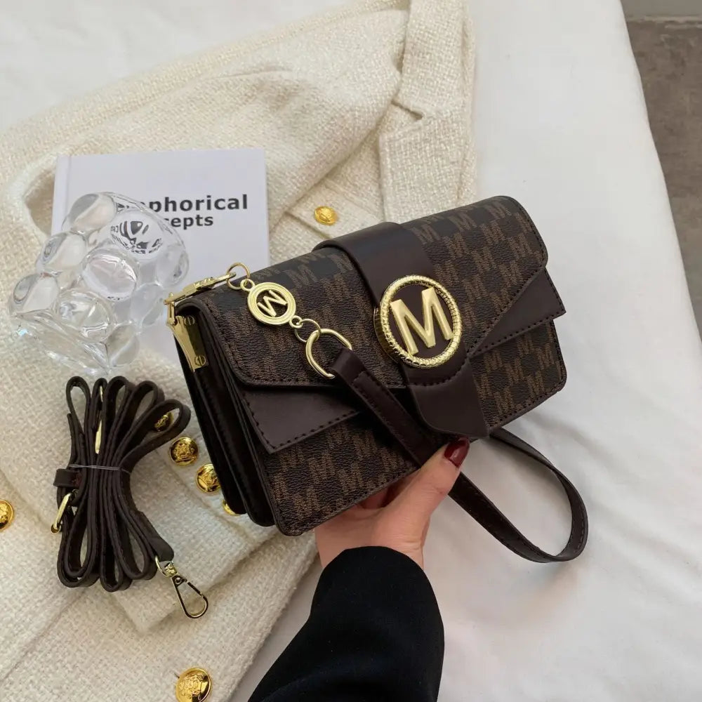 Blush Chic: Dual-Tone PU Flap Bag with Zipper - LauBelle