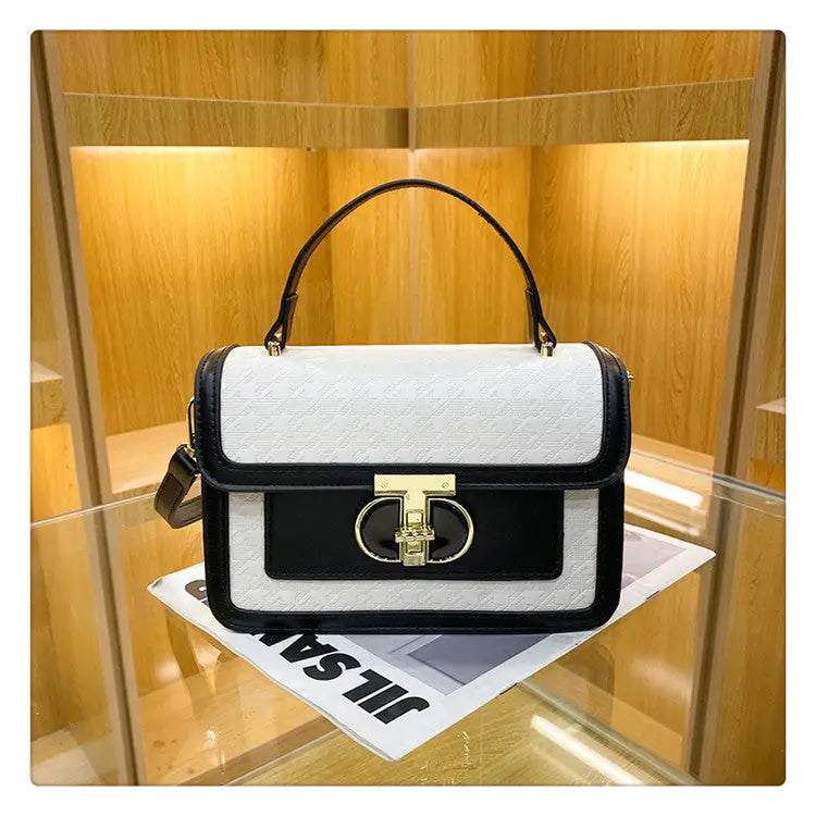 ZipComp Leather Shoulder Bag - LauBelle