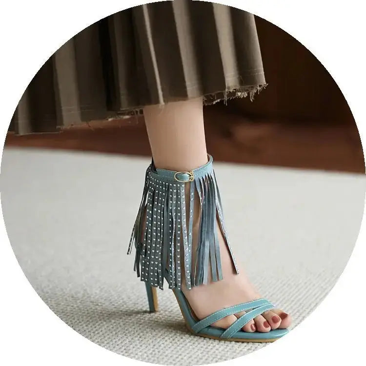 Elevate Womens Chic High Heel Sandals with Modern Silhouette - LauBelle