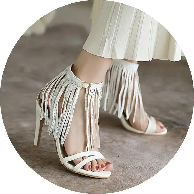 Elevate Womens Chic High Heel Sandals with Modern Silhouette - LauBelle