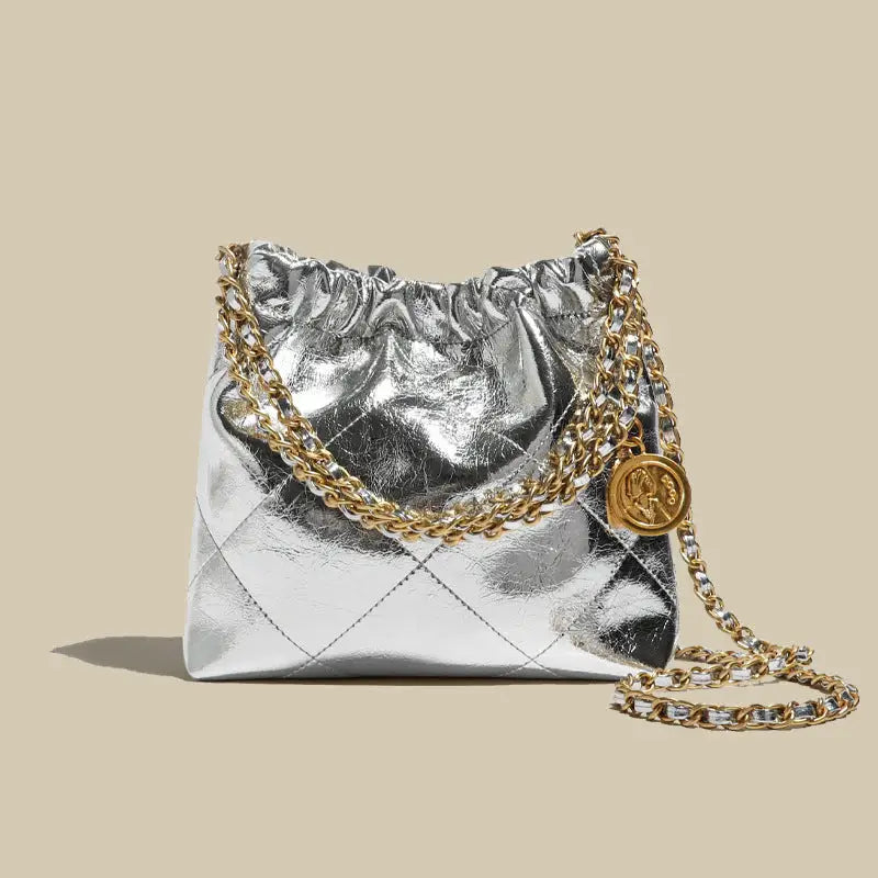 DualHide CylinCase: Luxe Leather Travel Companion - LauBelle