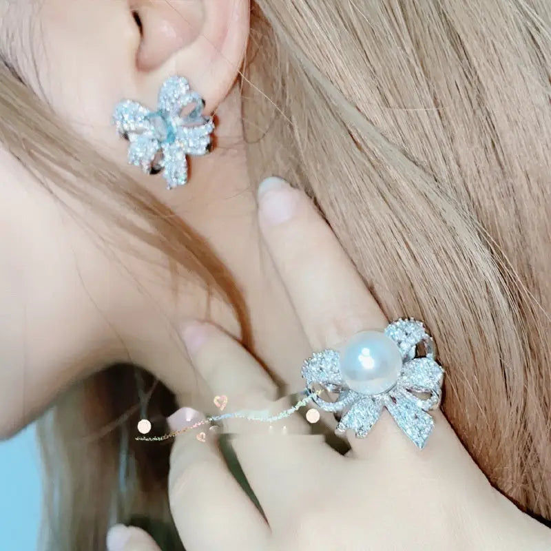 Emerald Butterfly Pendant Necklace - LauBelle