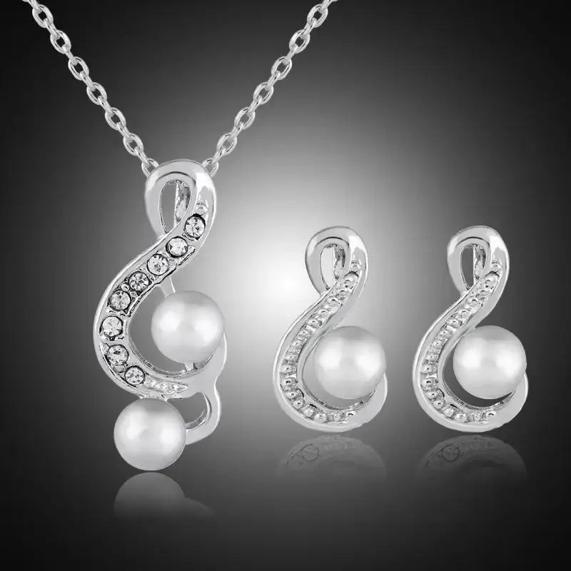 Elegant Pearl Bridal Set with Freshwater Pearls by Danbi Jewelry - LauBelle