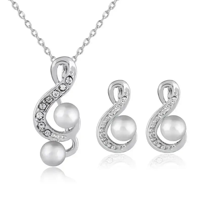 Elegant Pearl Bridal Set with Freshwater Pearls by Danbi Jewelry - LauBelle