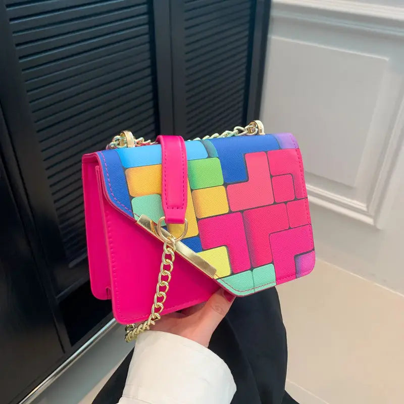 ChicChain Crossbody Bag - LauBelle