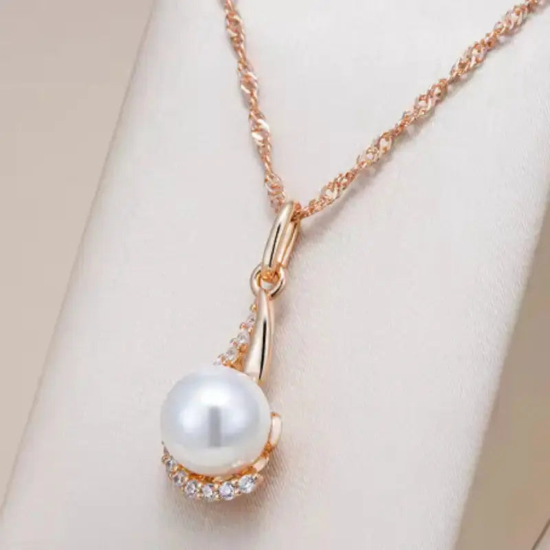 Elegant Essence Necklace with Fine Craftsmanship - LauBelle