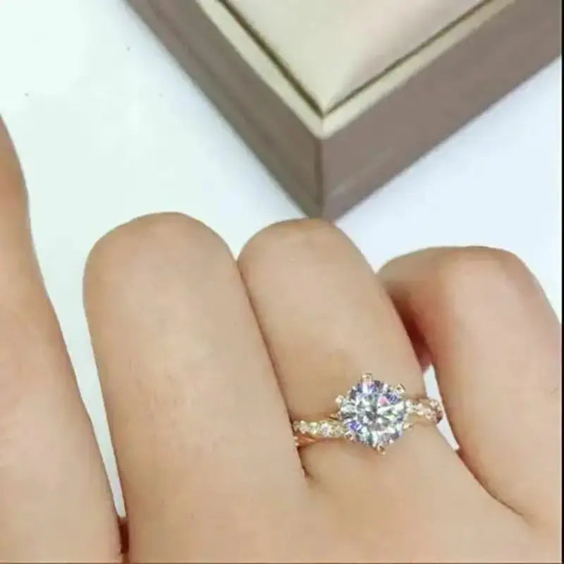 Winding Twist Micro Inlaid Elegant Ring - LauBelle