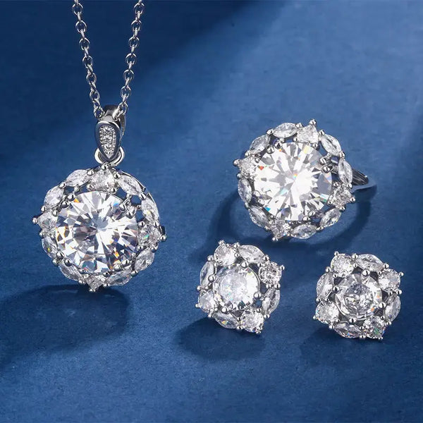 Trio Luxe Colored Gem Rings for Elegant Women - LauBelle