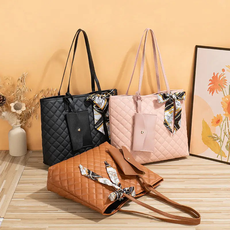 ChicCarry Diamond Plaid Large Tote for Women - LauBelle